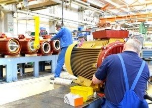 Als Maschinenführer wird einem eine hohe Verantwortung übertragen.© industrieblick - Fotolia.com